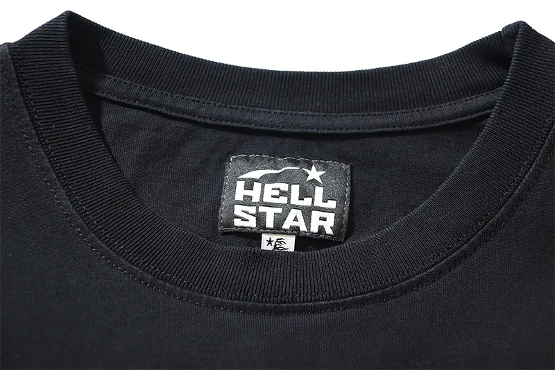 623# Hellstar Studios Superhero Tee T ：250 32 ： Sizes：S M L XL